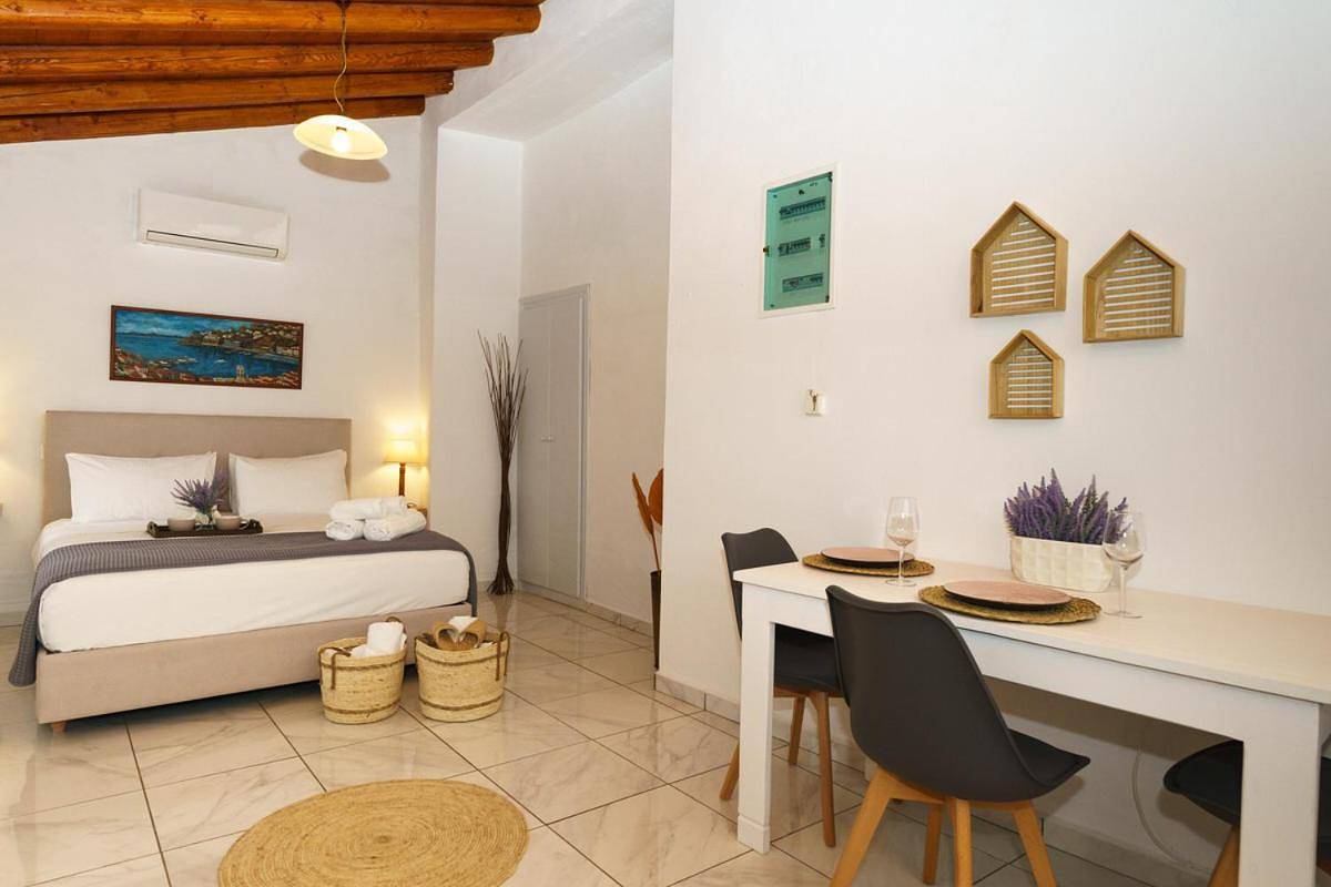 Appartement entier, One-Bedroom Apartment in Hydra