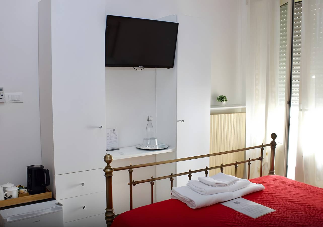 Chambre 'Lunedì' avec balcon, Wi-Fi et climatisation in Carovigno, Salento