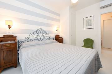 Apartment for 6 People in Bardolino, Garda Mountains, Photo 2