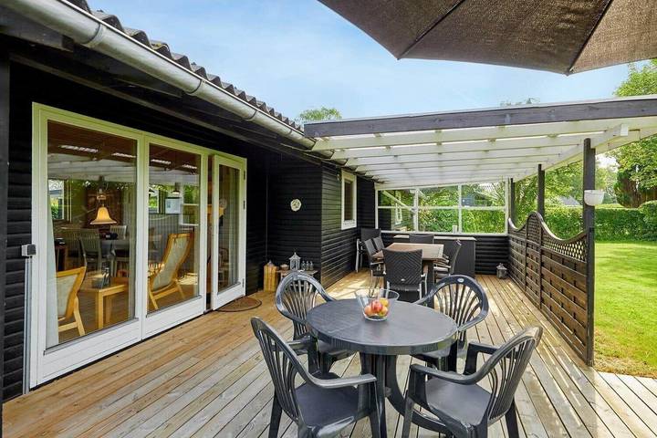 Ferienhaus für 8 Personen, mit Terrasse und Garten sowie Sauna in Dyngby Strand - 2