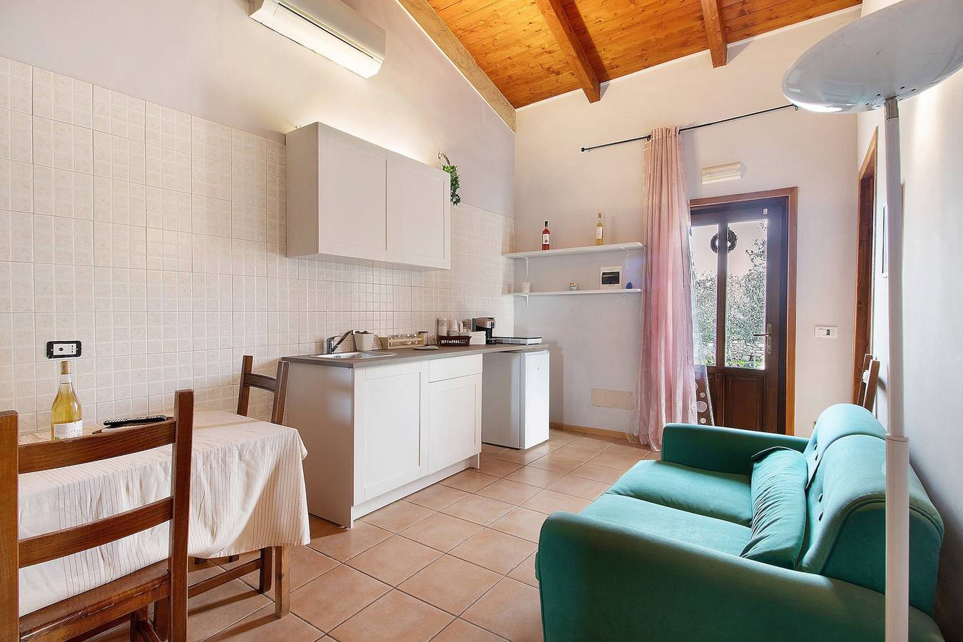 Appartamento intero, Terrazza con terrazza privata, Wi-Fi e aria condizionata in Andria, Parco nazionale dell'Alta Murgia