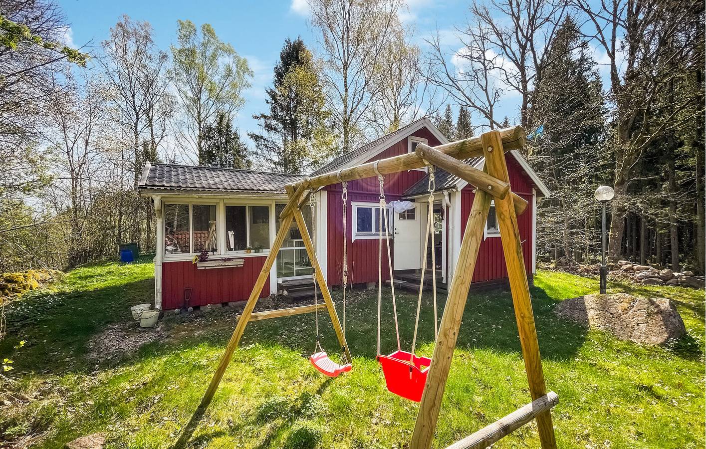 Ferienhaus für 4 Personen mit Terrasse in Jönköpings län