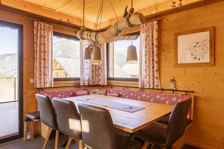 Ferienhaus für 8 Personen, mit Balkon und Terrasse sowie Garten und Sauna in Hohentauern