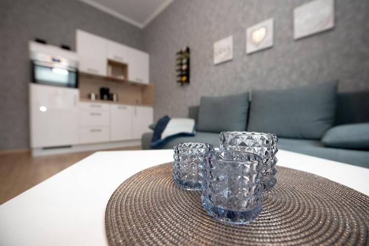 Ferienwohnung für 2 Personen, mit Balkon und Terrasse sowie Ausblick in Neef