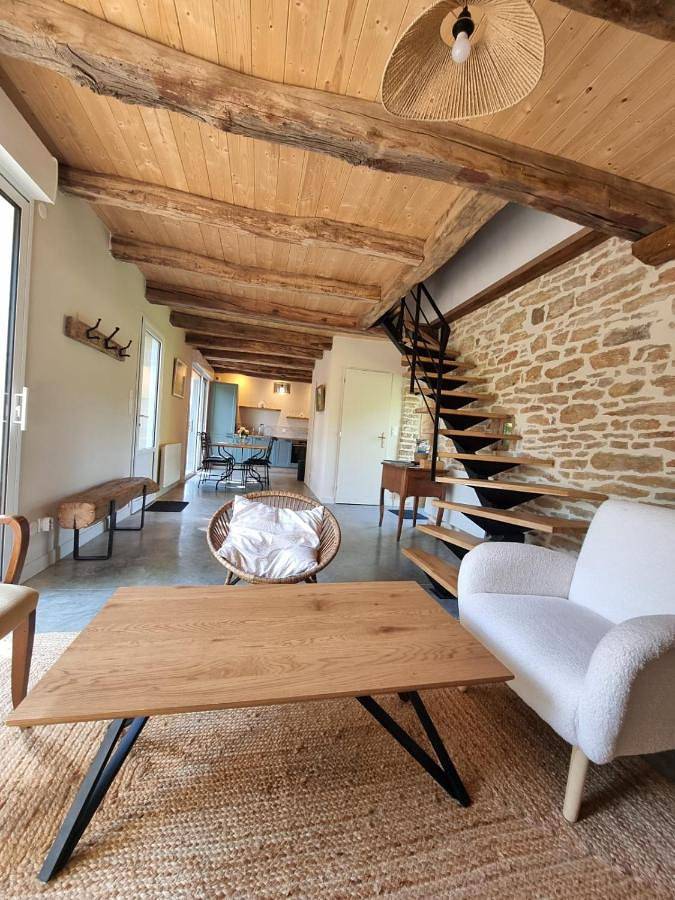 Location de vacances pour 6 personnes, avec vue ainsi que jardin et terrasse, animaux acceptés à Étrigny - 3