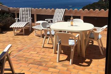 Gîte pour 2 personnes, avec terrasse à Rayol-Canadel-sur-Mer