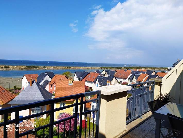Ferienwohnung für 4 Personen, mit Terrasse und Pool sowie Ausblick