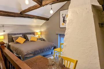 Gîte pour 4 personnes, avec jardin à Saint-Bresson