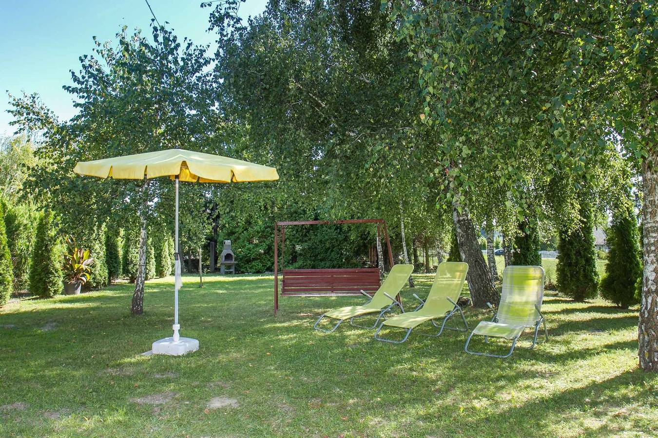 Ferienhaus mit einem großen Garten in Balatonmariafürdö, Plattensee Südufer