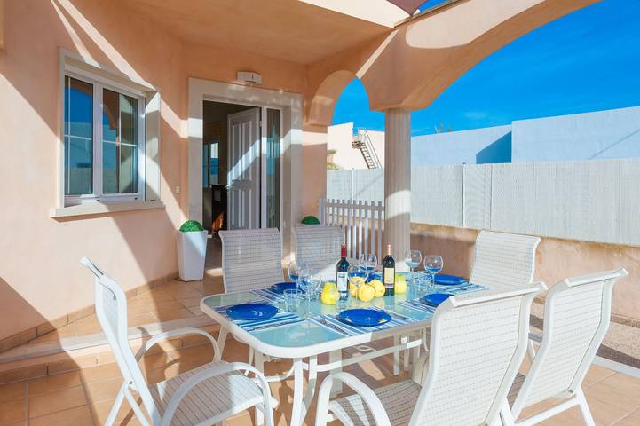 Ferienhaus für 7 Personen, mit Terrasse in Es Trenc