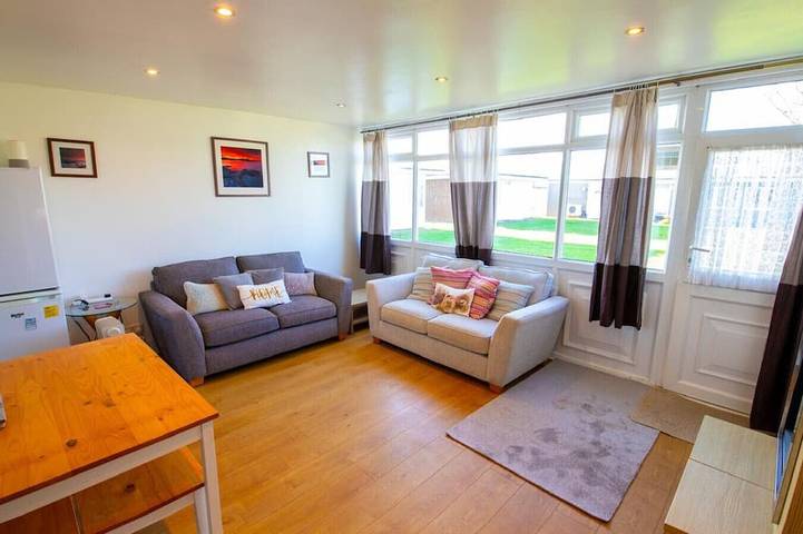 Location de vacances pour 4 personnes, avec piscine et balcon, animaux acceptés en Angleterre