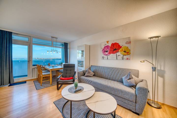 Ferienpark für 4 Personen, mit Seeblick und Balkon