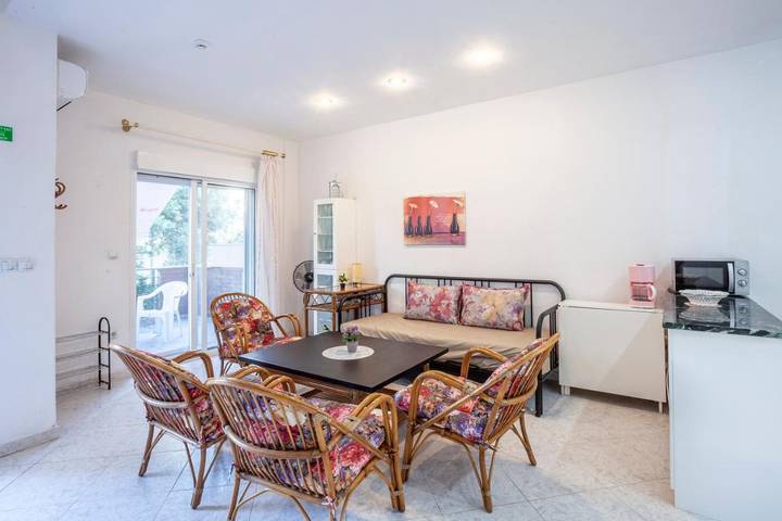 Location de vacances pour 9 personnes, avec vue et jardin, animaux acceptés dans Pefkochori - 4