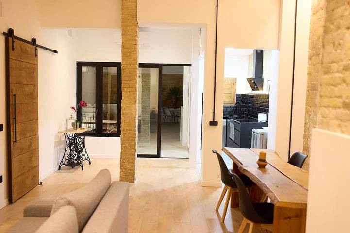 Entire apartment, Pr27 Ruzafa Apartment With 50 M Terrace And Small Pool in Valencia City Centre, Valencia