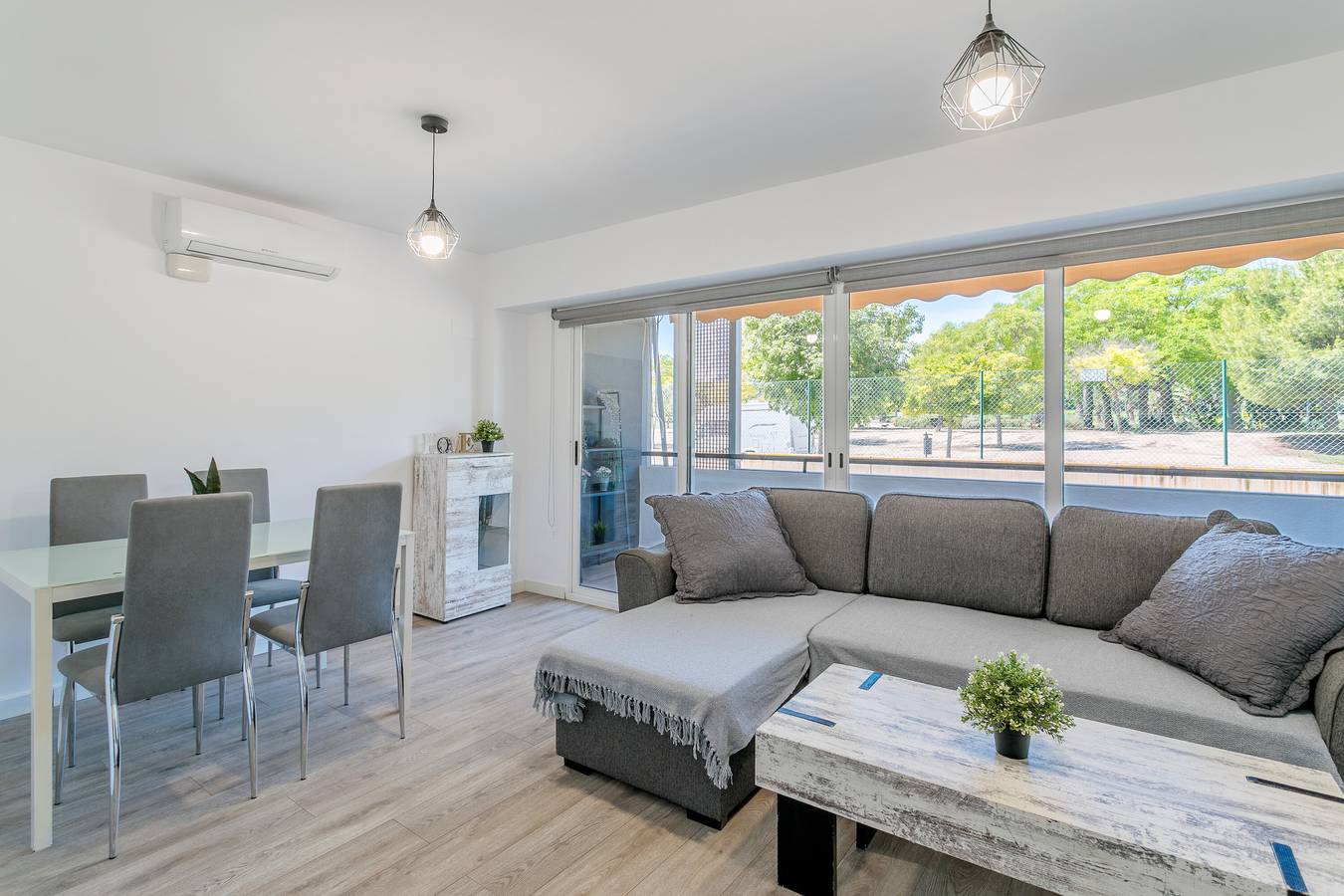 Ganze Wohnung, Ferienwohnung 'Boliche' mit Gemeinschaftspool, Wi-Fi und Klimaanlage in El Barrio, San Juan Playa