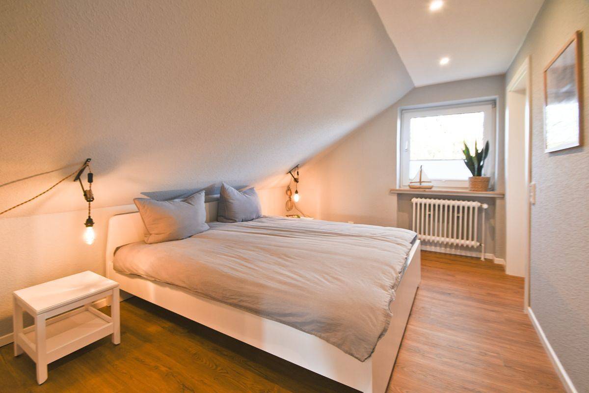 Ganze Wohnung, Komfortables Ferienhaus Domizil Nüst in Norddeich mit moderner Ausstattung in Strand Norddeich, Norddeich