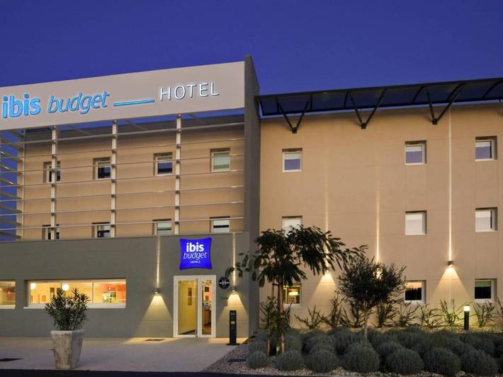 Hôtel pour 4 personnes, avec Terrasse et Jardin à Istres