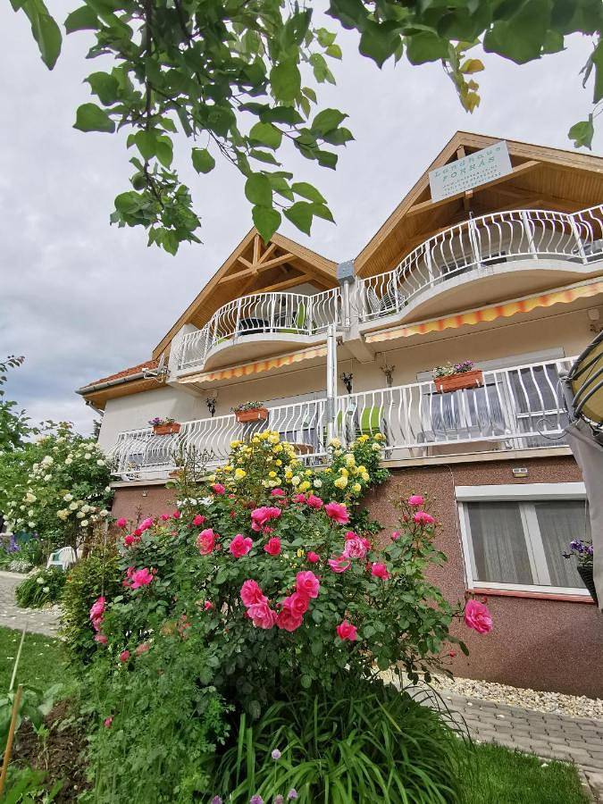 Ganze Wohnung, Landhaus Forrás in Balatonfüred, Balatonfüredi járás