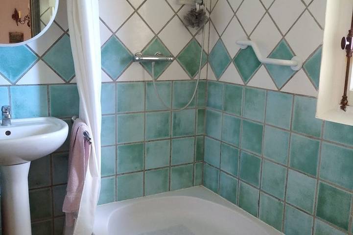 Location de vacances pour 11 personnes, avec jacuzzi et jardin à Bendejun - 4