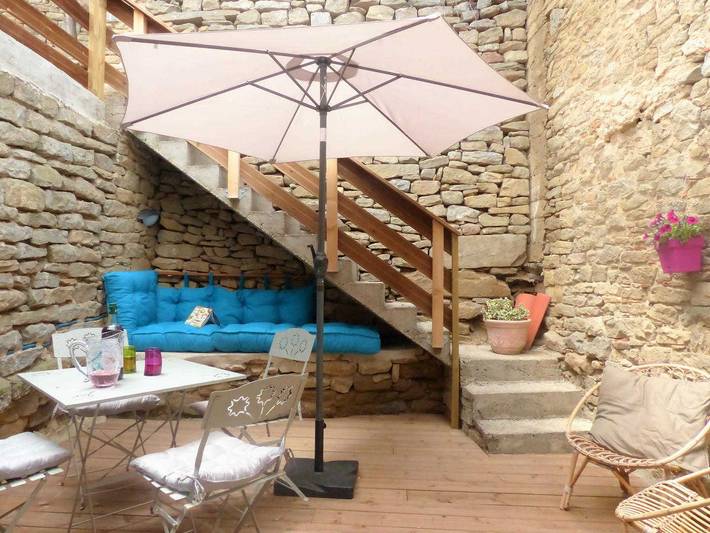 Gîte pour 2 personnes, avec terrasse ainsi que jacuzzi et sauna à Laure-Minervois - 2