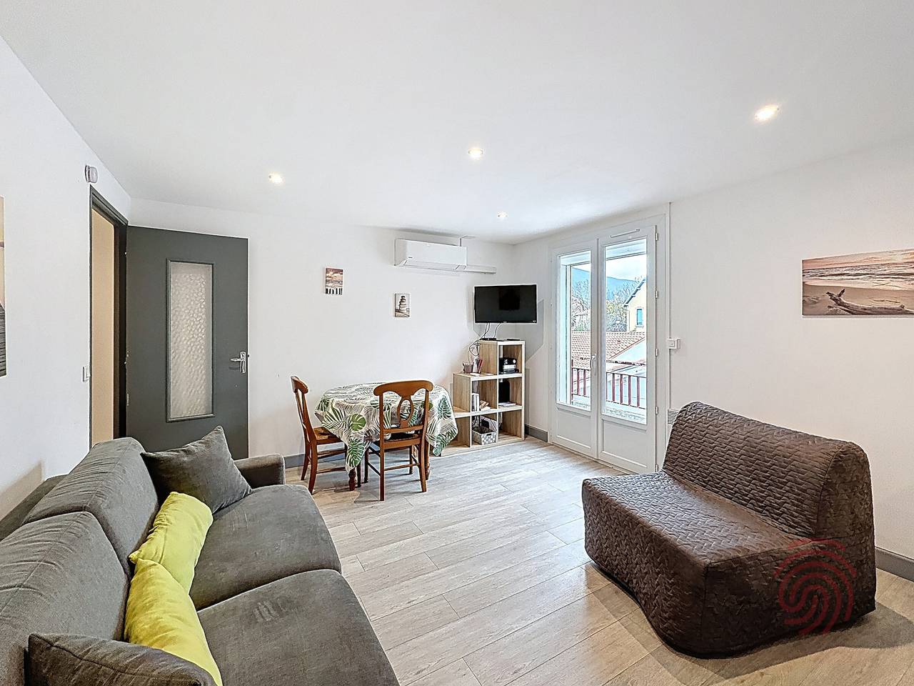 Studio entier, Studio climatisé avec animaux admis au centre-ville près des thermes in Lamalou-les-Bains, Région de Béziers