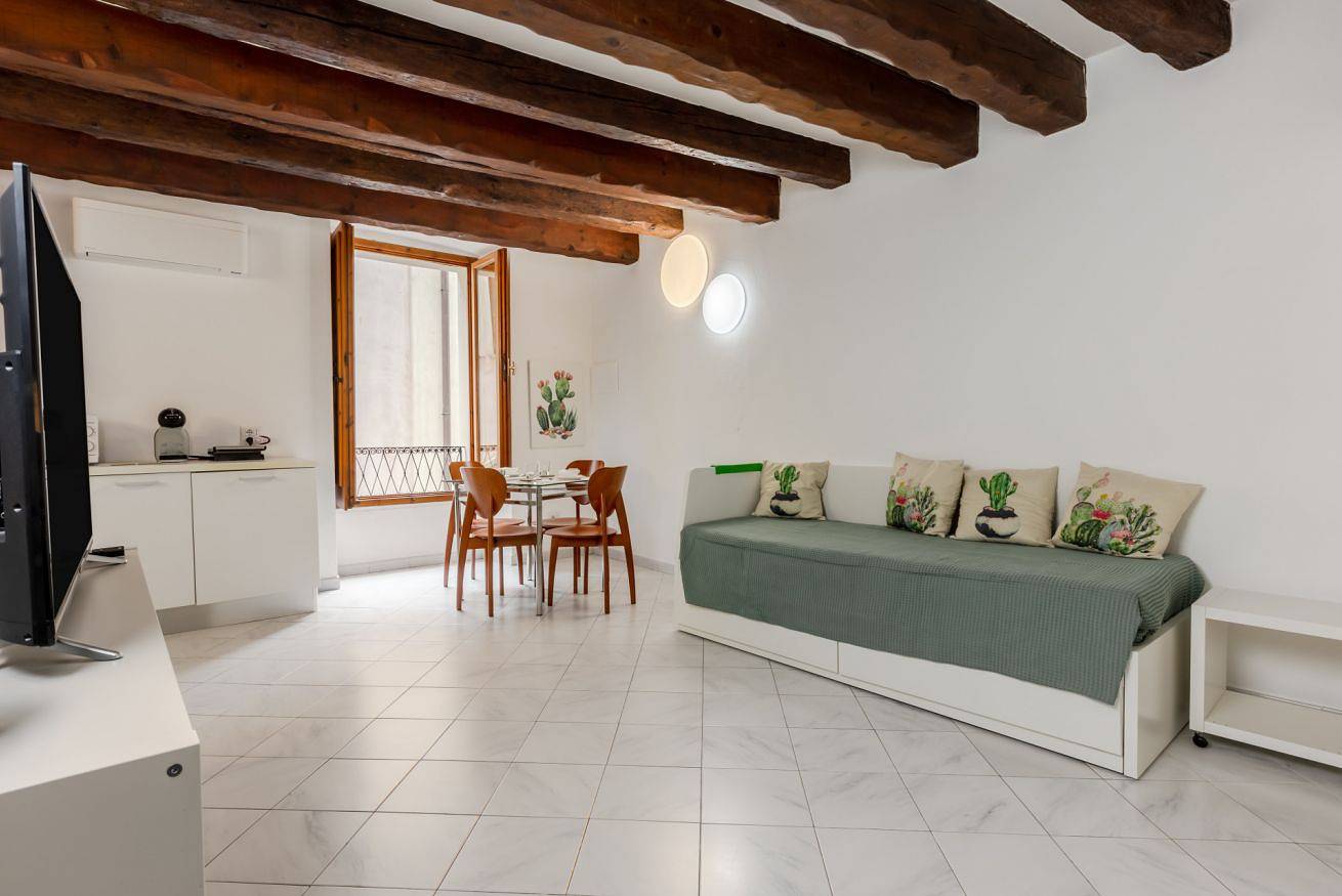 Ganze Wohnung, Genovesi 42 Ca in Castello (Sardinia), Cagliari