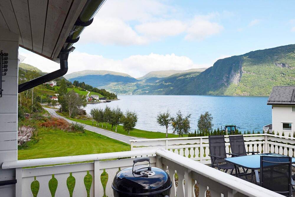 4 Personen Ferienhaus in Utvik in Stryn