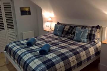 Beach House for 8 People in Middleton-on-Sea, West Sussex, Photo 2