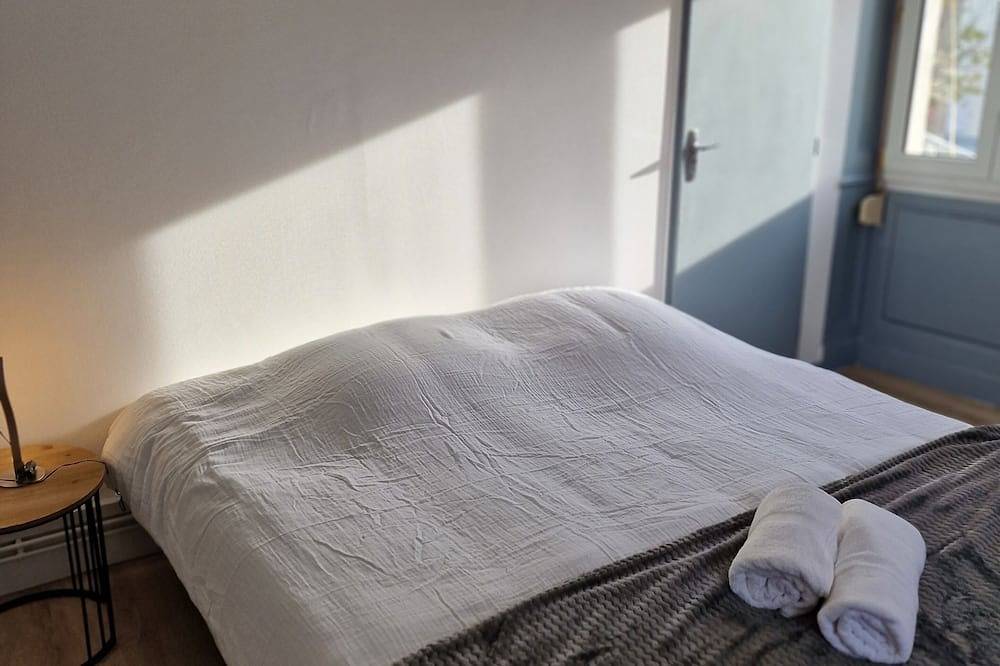 Entire apartment, \"Le Bisontin\", Studio Cosy au Calme, Proche de la Gare in Besançon, Doubs