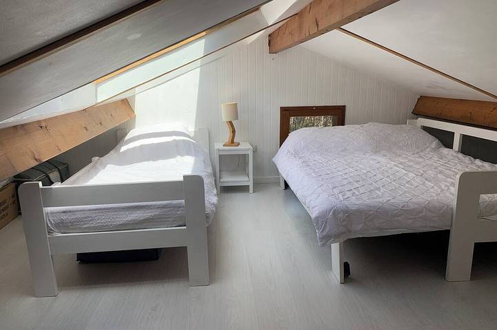 Location de vacances pour 6 personnes, avec terrasse ainsi que jardin et piscine à Le Porge - 4