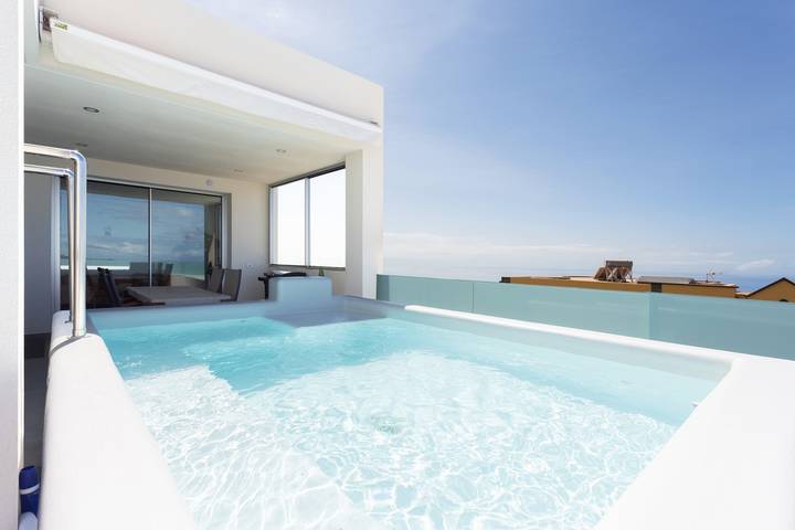 Holiday rental for 4 people, with Hot tub in Adeje