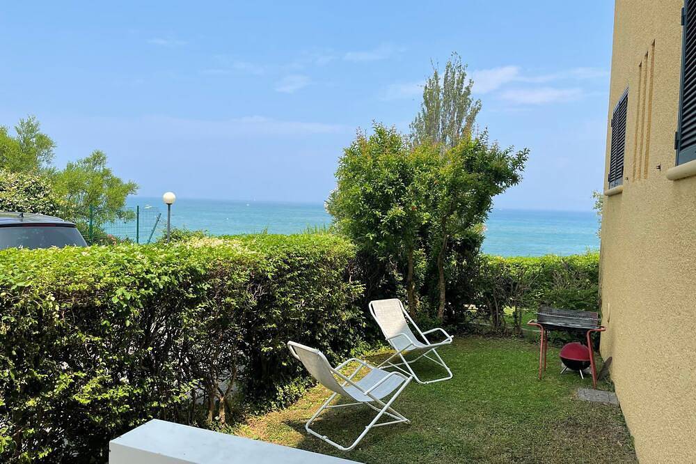 Geheel appartement, Renovated Lakefront Apartment: New Management Casa Amelias in San Benedetto (Peschiera del Garda), Peschiera del Garda