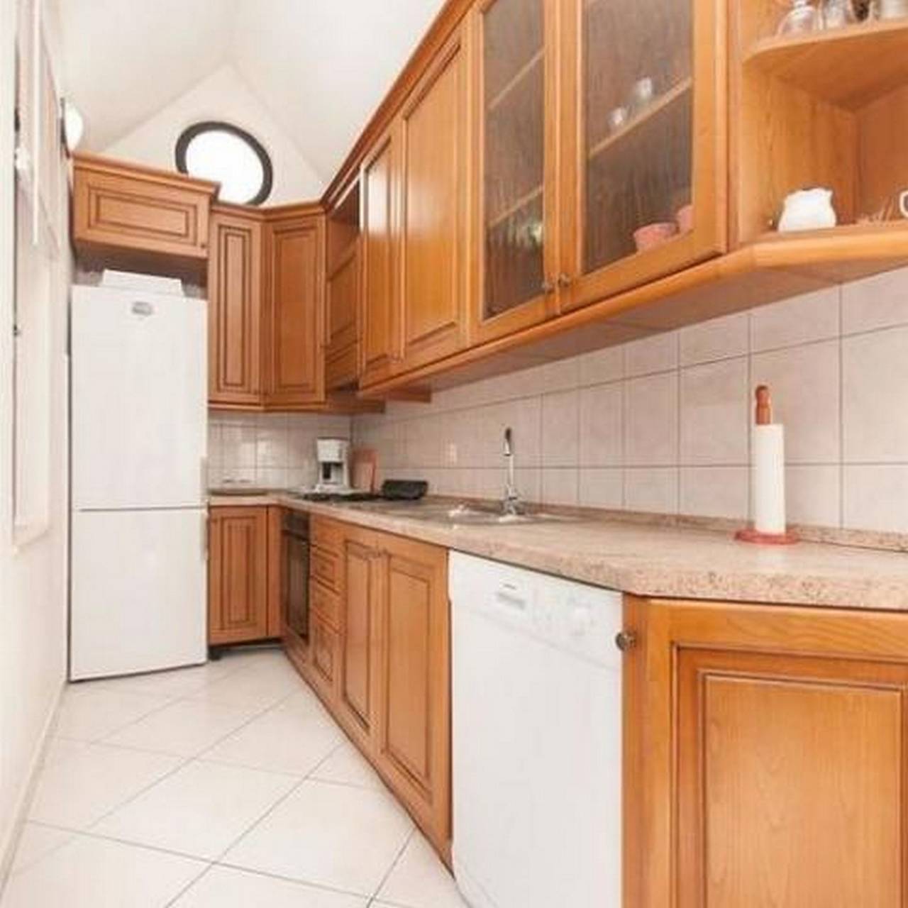 Cały apartament, Apartament wakacyjny dla 4 osób z balkon in Okrug Donji, Čiovo