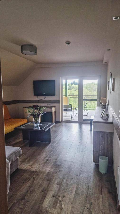 Location de vacances pour 2 personnes, avec jacuzzi ainsi que jardin et sauna dans Szentgotthard - 2