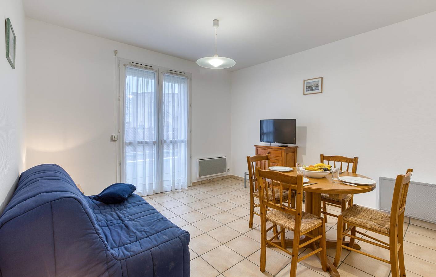Ganze Ferienwohnung, Appartement am Strand mit Parkplatz, WiFi & TV in Royan, Côte de Beauté