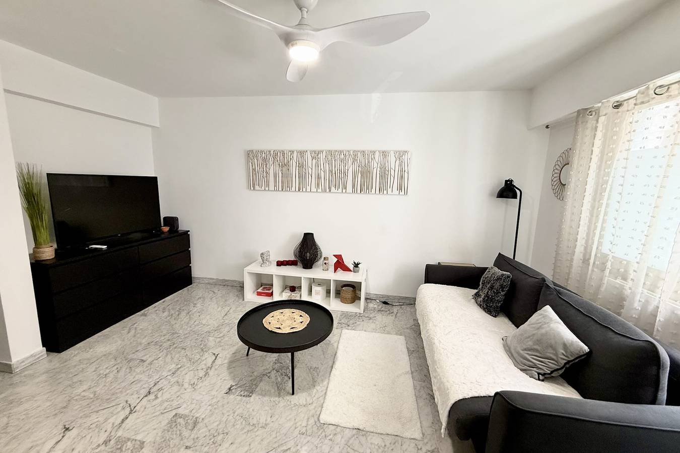 Apartamento entero, Juan-les-Pins – close to the sea  apartment sleeps 4 in Antibes, Costa mediterránea (Francia)