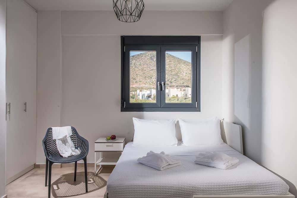 Marelina Luxury Villa 5 bedrooms with private pool in Limenas Chersonisou, Iraklio-Heraklion en omgeving