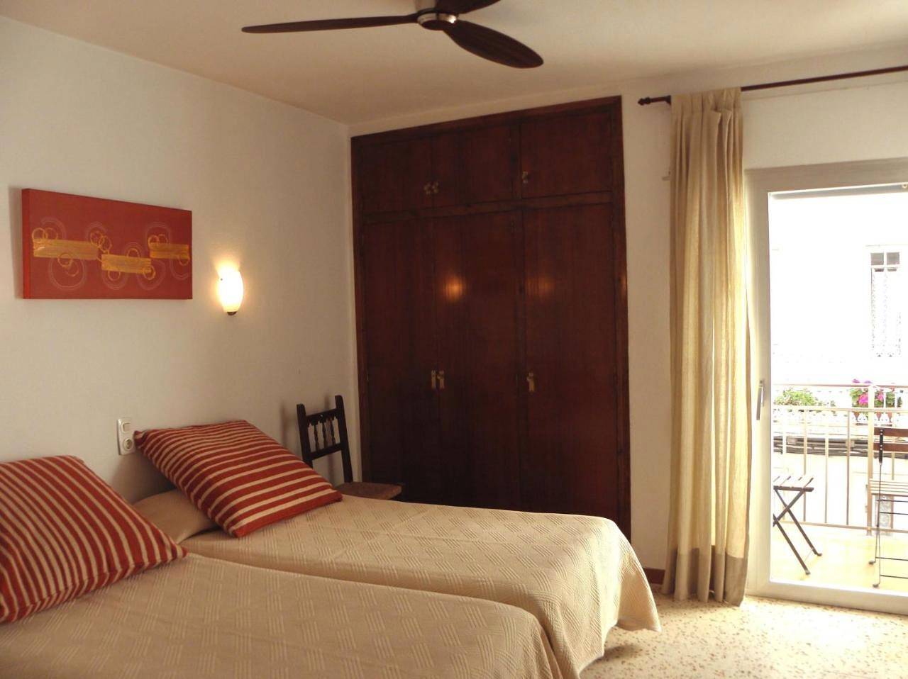 Single Room in Platja Cala Mar d'en Manassa (l'Escala), L'Escala
