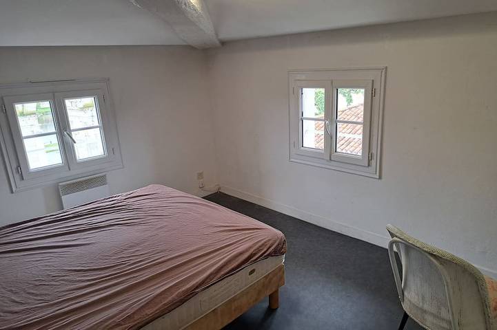 Ganze Wohnung, Duplex with panoramic view of Saintes in Saintes, Saintes und Umgebung