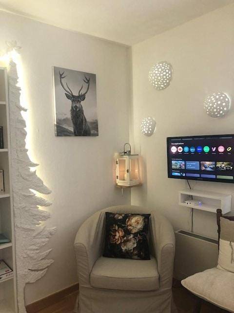 Gîte pour 2 personnes, avec terrasse et vue dans Membre