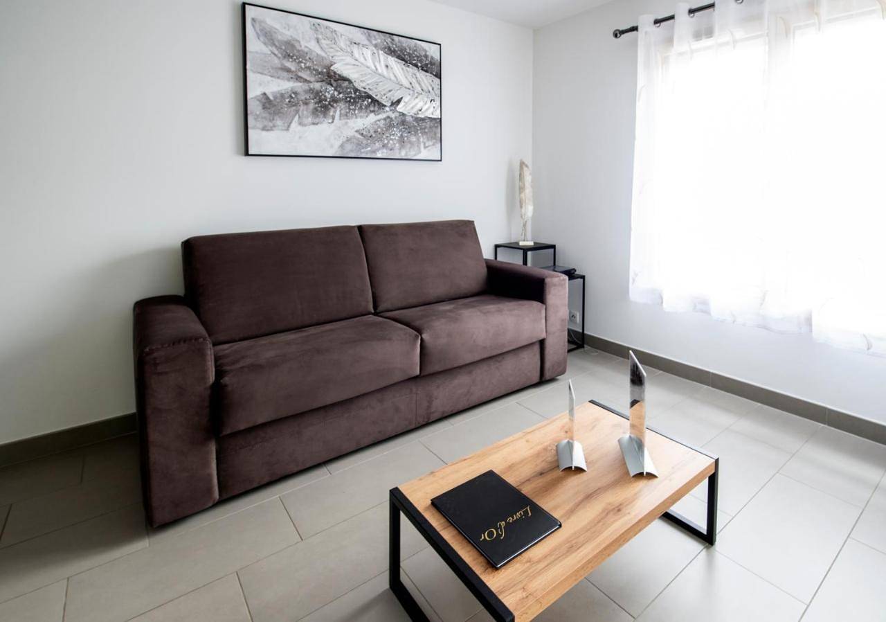 Appartement entier, One-Bedroom Apartment in Divonne-les-Bains, Gex
