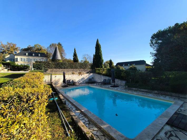 Villa pour 9 personnes, avec Terrasse et Jardin ainsi que Piscine et Vue dans Béarn - 2