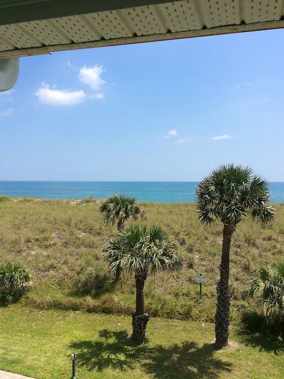 Vacation rental for 5 people, with balcony and pool as well as sauna in St. Lucie County