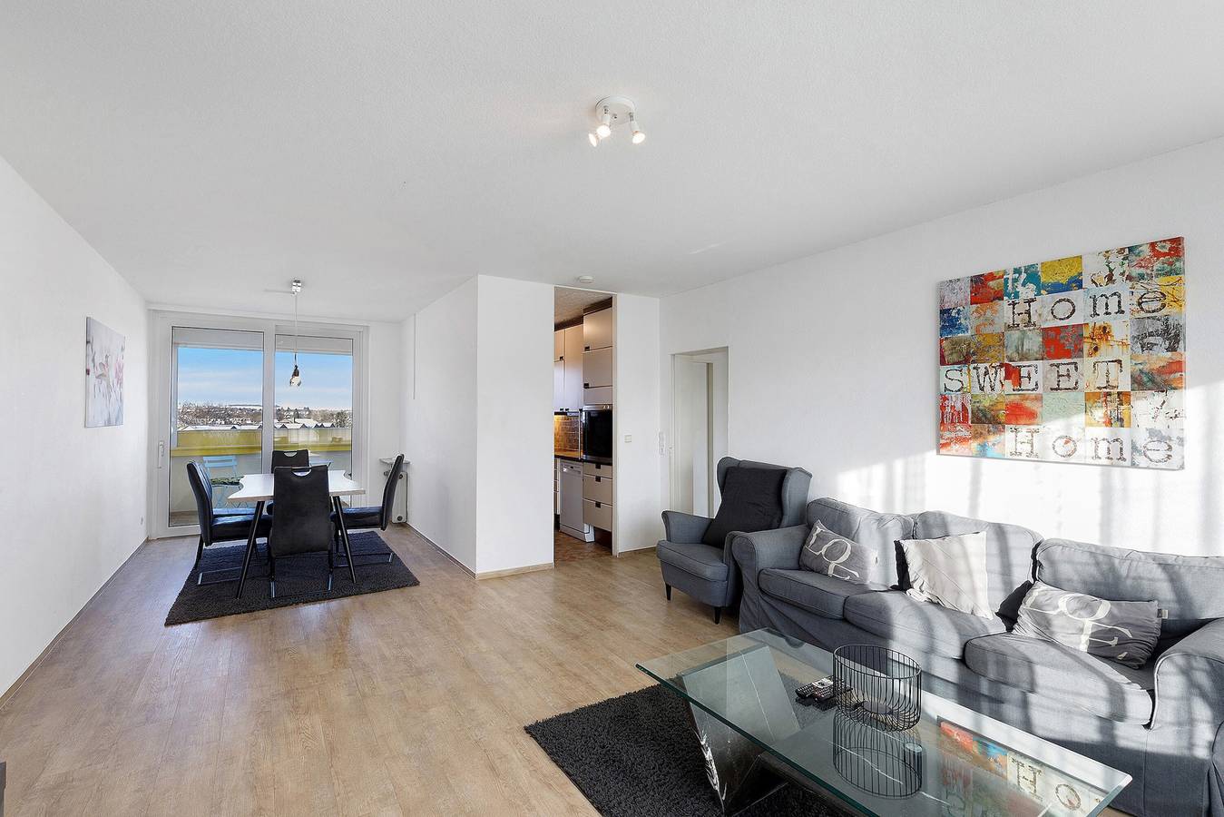 Ganze Wohnung, Ferienwohnung 'Bruchköbel Auch Für Monteure' mit Balkon und Wlan in Bruchköbel, Main-Kinzig-Kreis