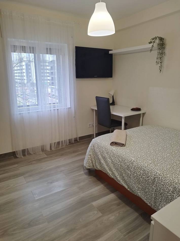 Room for 1 people - 1