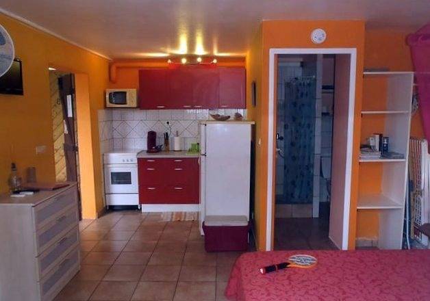 Studio entier, Studio Les Balisiers, entre la plage de Leroux et Petite Anse in Plage de Ferry, Deshaies