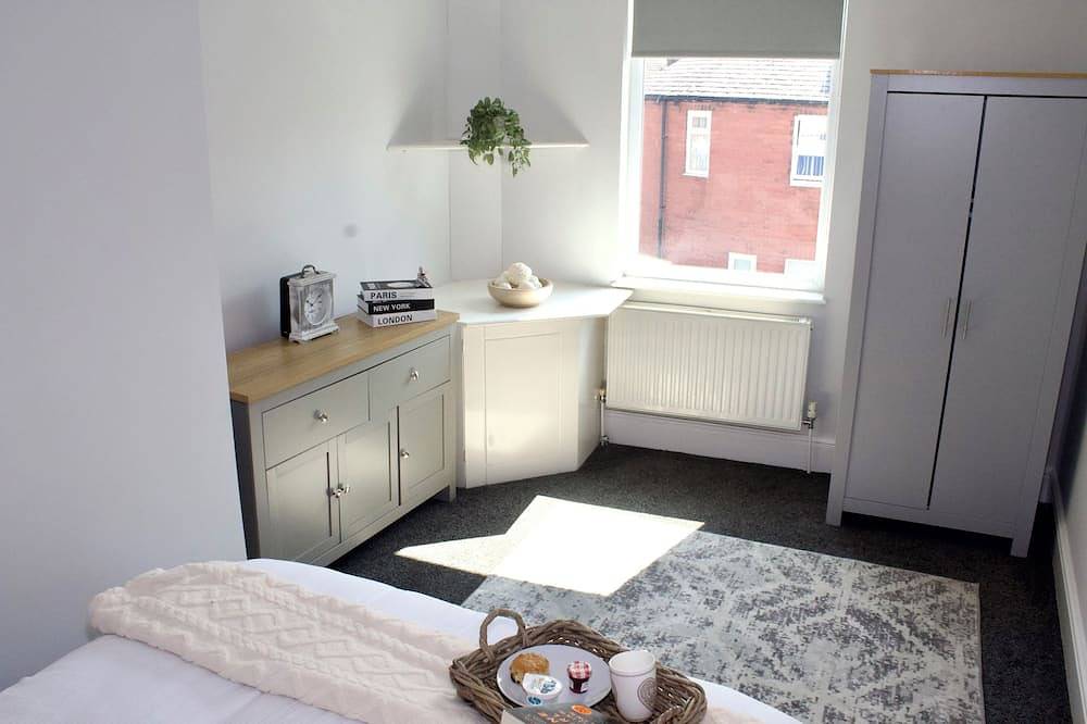 Ganze Wohnung, Spacious 2-Bed Flat | Near St Helens Centre + Wifi in St Helens, Nordwestengland