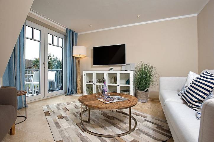 Ganze Wohnung, Moderne Ferienwohnung für bis zu 4 Personen mit Balkon in zentraler Lage in Westerland, Sylt (Gemeinde)