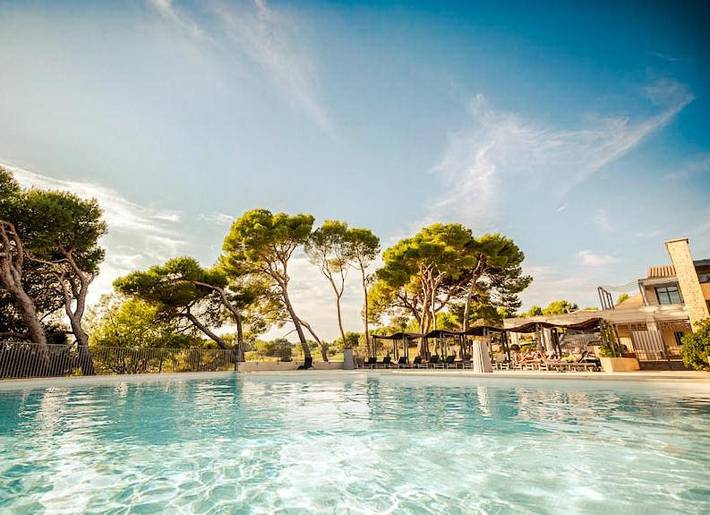 Apartamento de vacaciones para 4 personas, con piscina y vistas además de piscina para niños y jardín - 1
