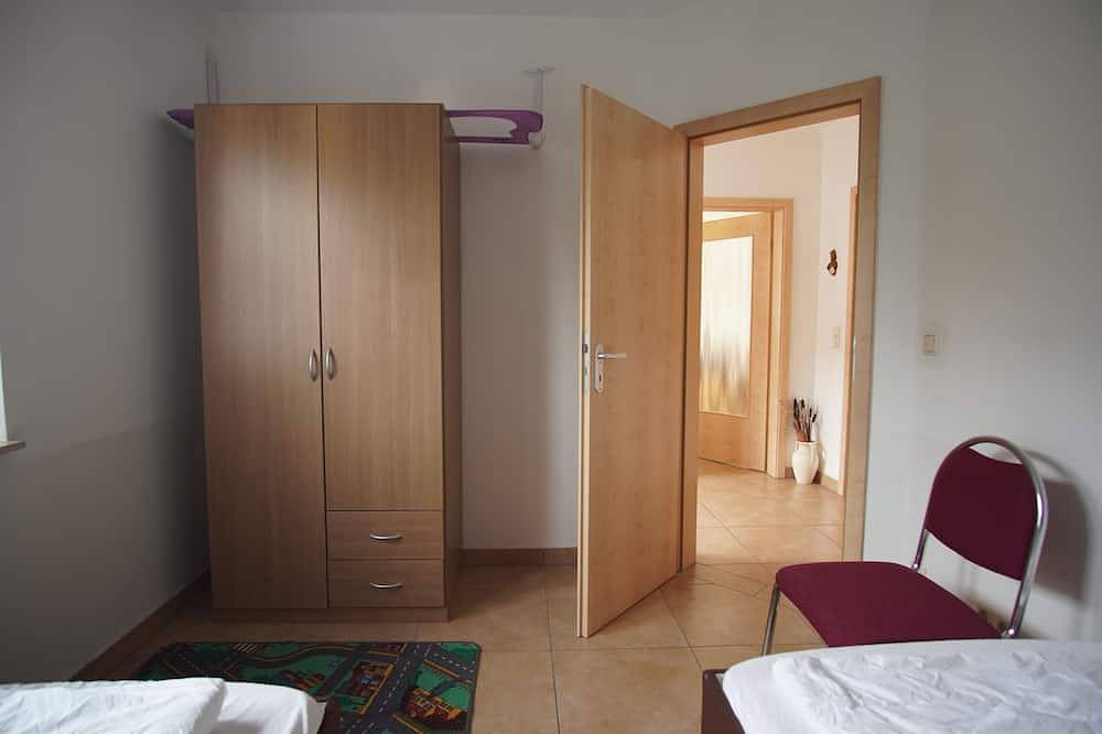 Ganze Wohnung, Ferienwohnung Stubnitz im Ferienhaus Seeadler in Mukran, Sassnitz